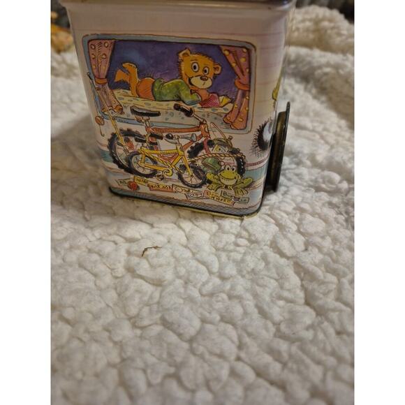 Vintage Tin Truck Bank Bear Canister Rolling Wheels 1990 - Picture 6 of 6